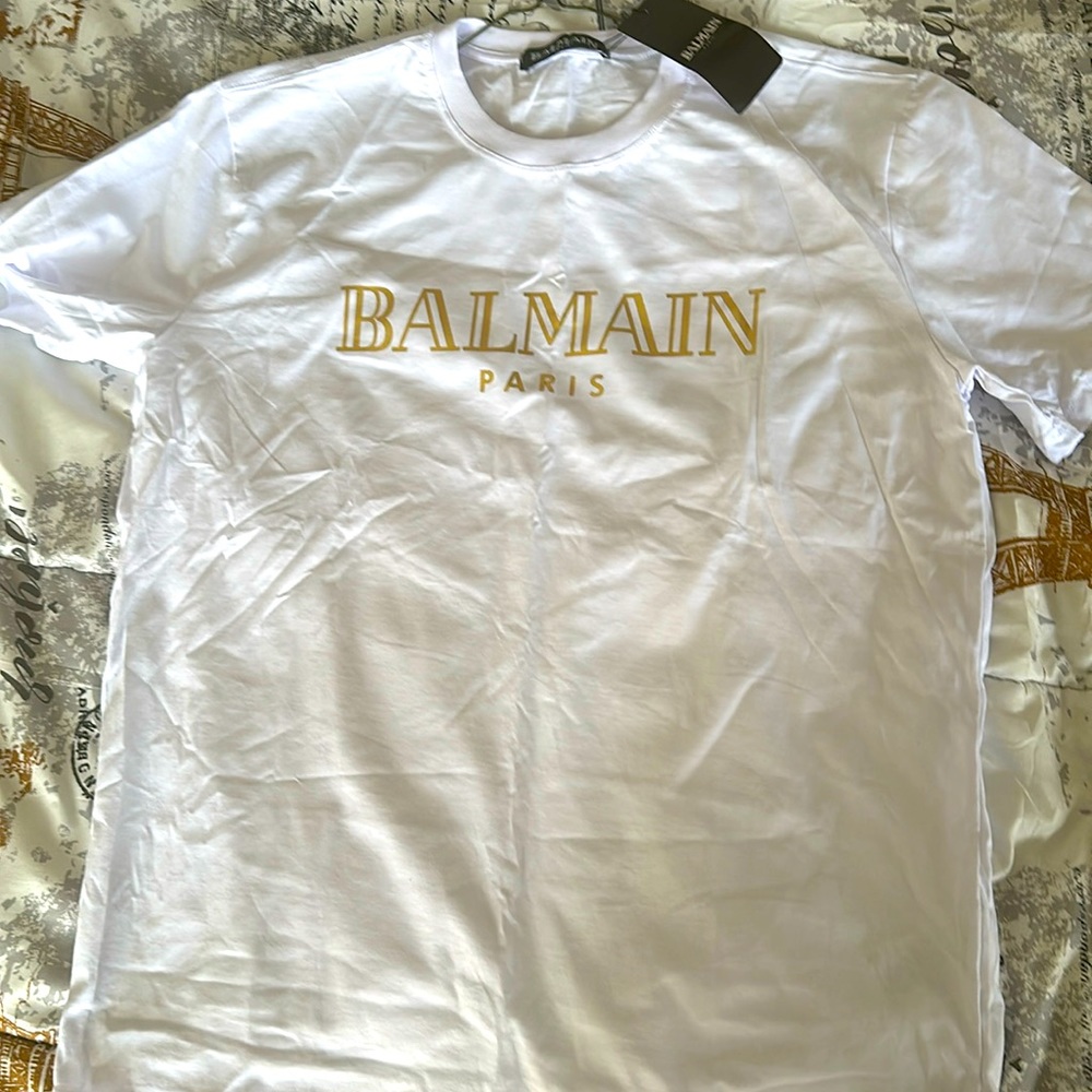 Balmain T shirt Brand new XL